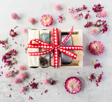 Load image into Gallery viewer, Botanical Soap Gift Set
