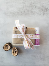 Load image into Gallery viewer, Small and Sweet Soap Giftset
